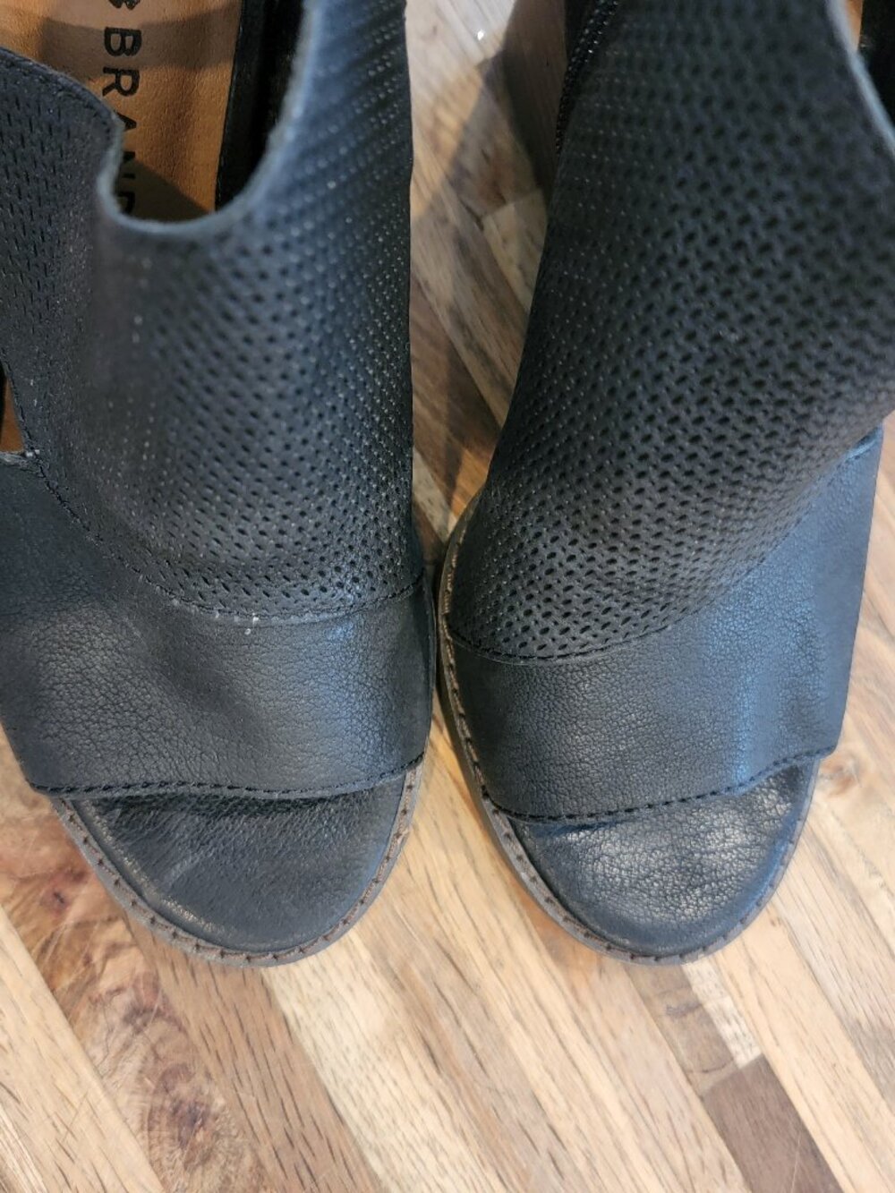 Lucky Brand Black Leather Jedrek Peep Toe Wedge Heel Shoes - Picture 7 of 11
